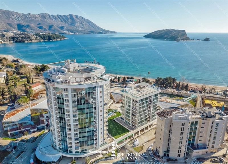 Prodajem Stan-Apartman, Centar