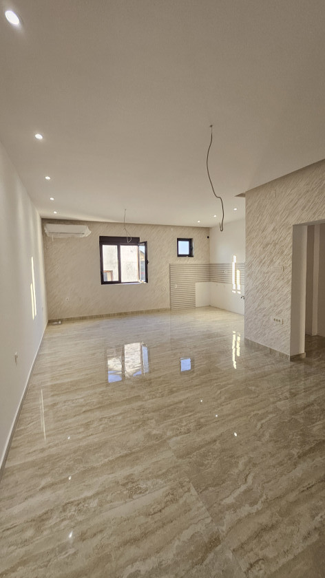 Apartment For Sale, Kava