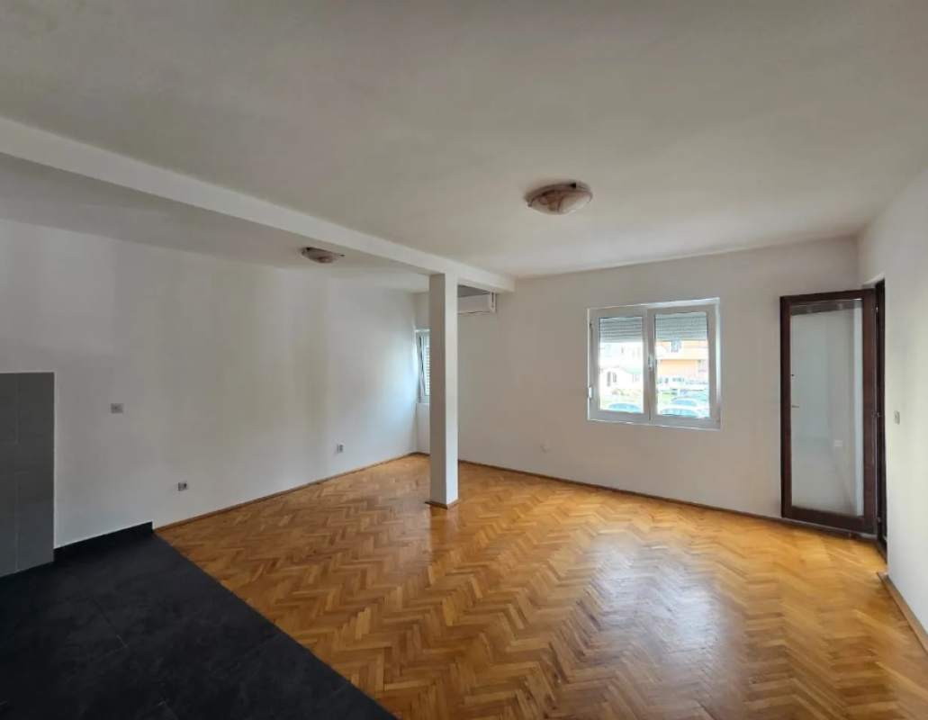 Apartment in Budva, 57 m²