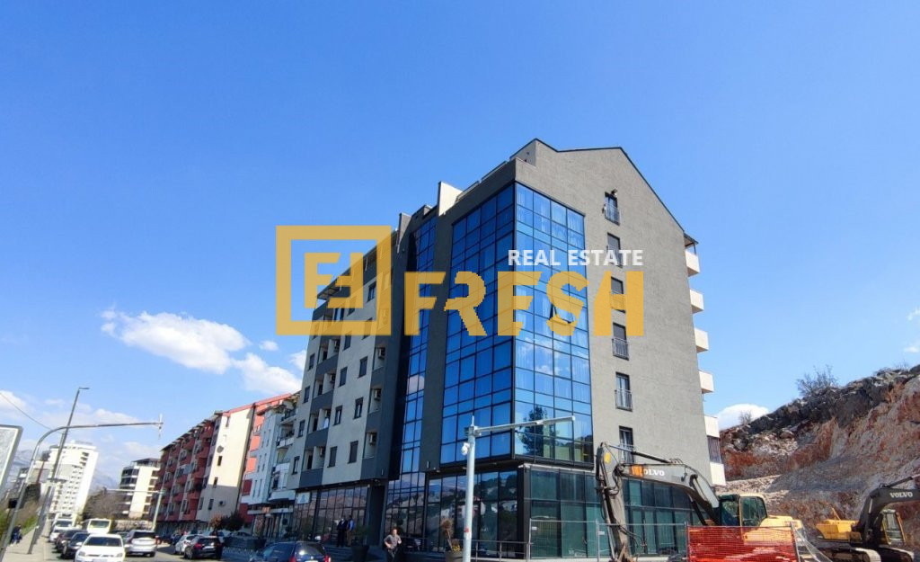 Commercial space for rent, Center