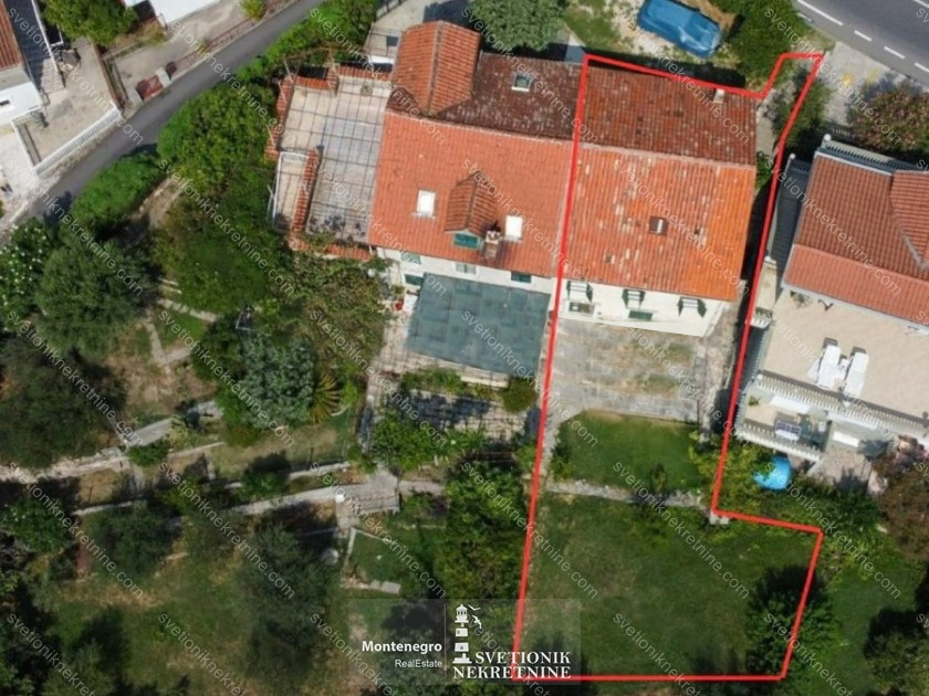 Prodajem Kuću, Igalo