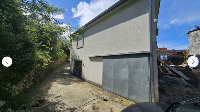 House For Sale, Gretva