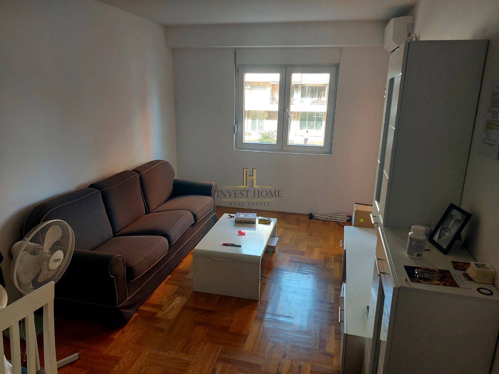 Dvosoban stan, Krivi most, 56m2