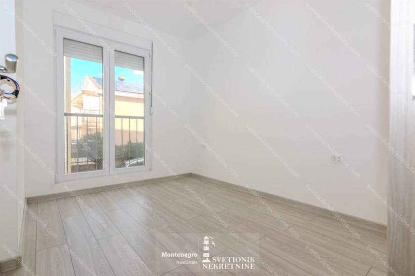 Prodajem Stan-Apartman, Đenovići