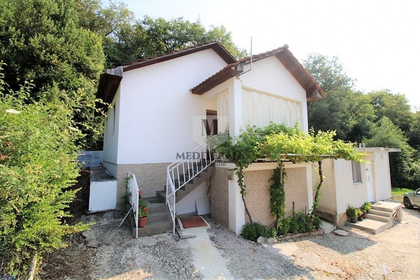 House for sale, Topla