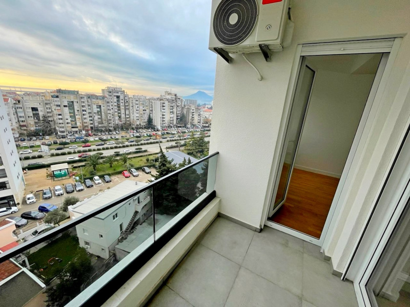 Apartment For Sale, Bar Centar