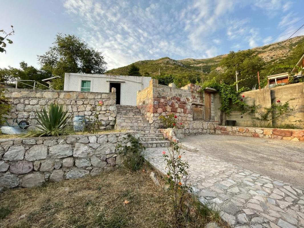 House in Sutomore, 50 m²