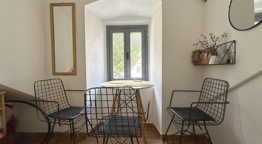 Cozy studio in a stone house in the city center, Risan