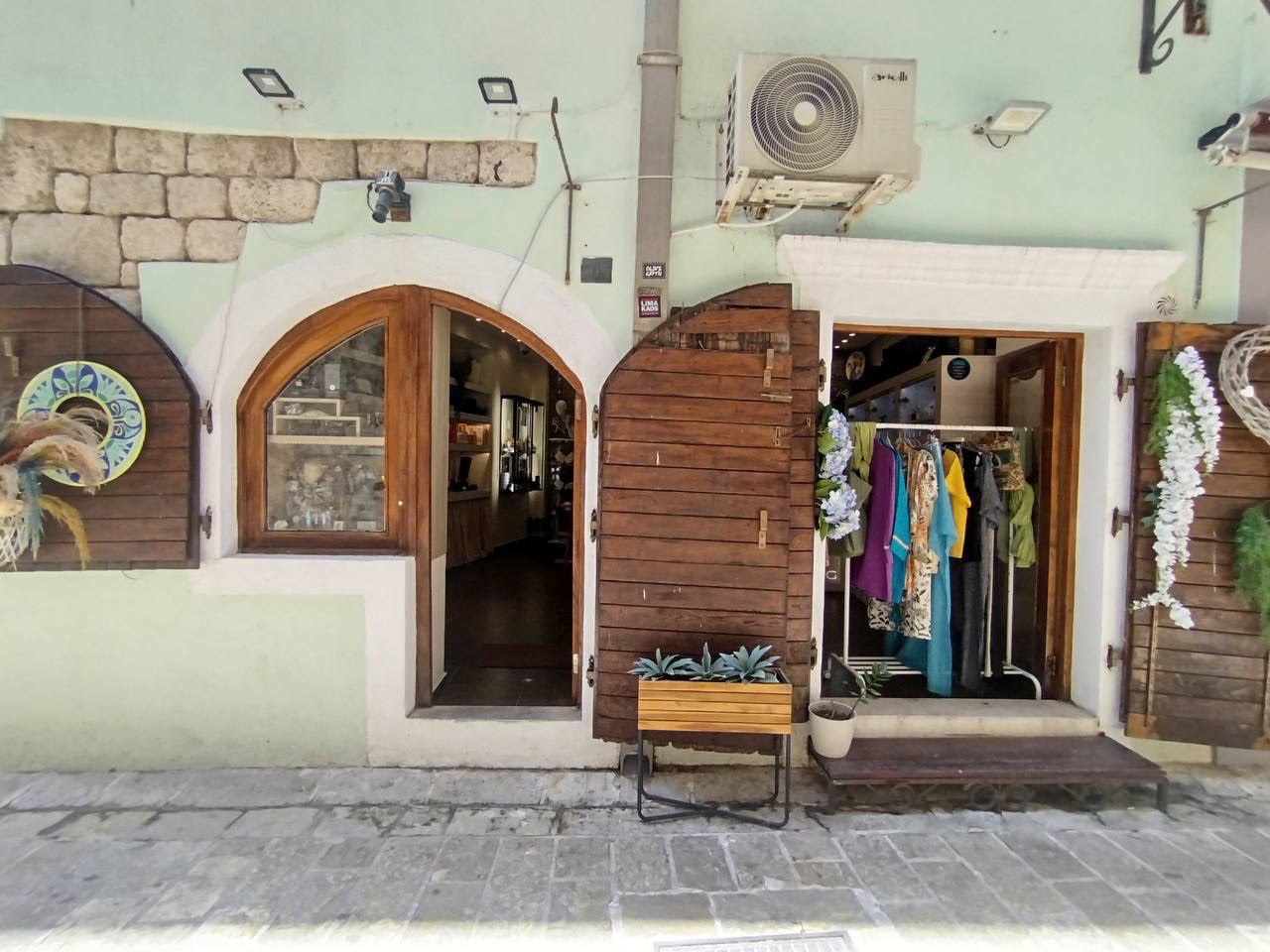 Commercial Property For Sale, Stari Grad