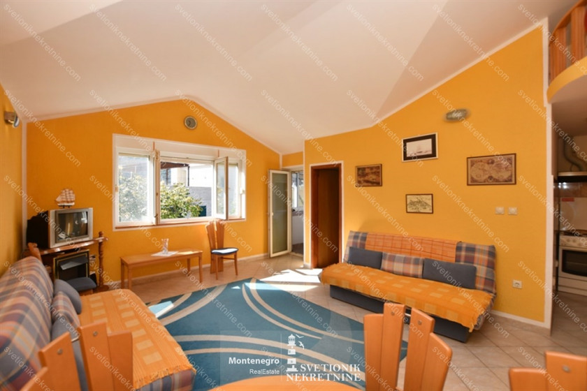 Prodajem Stan-Apartman, Đenovići