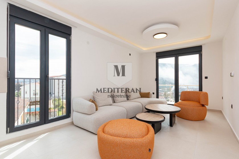 Prodajem Stan-Apartman, Đenovići