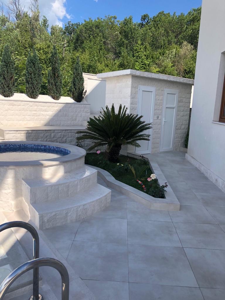 House in Herceg Novi, 512 m²