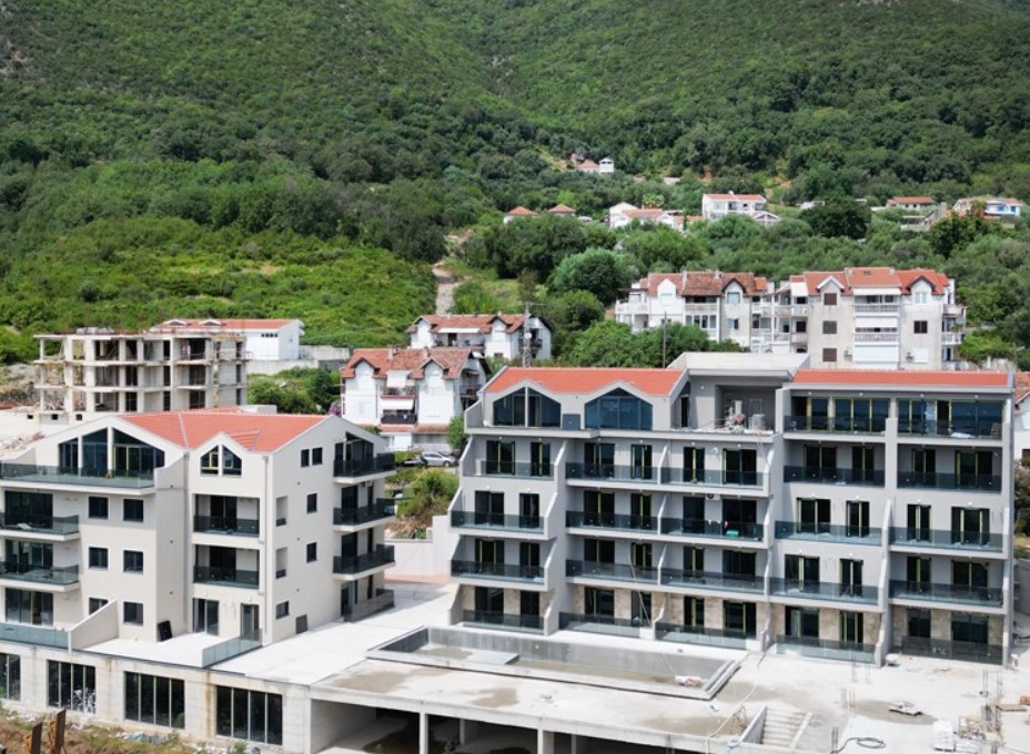 Apartment For Sale, Đenovići, Herceg Novi, €160.000