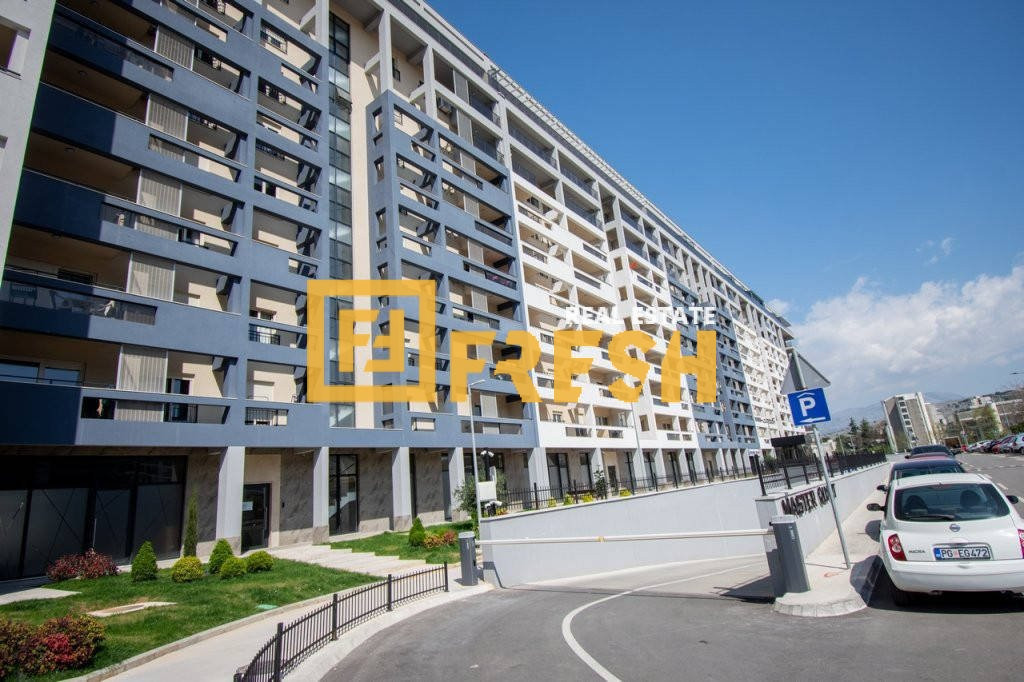 Lux četvorosoban stan, 136m2, Master kvart, Izdavanje