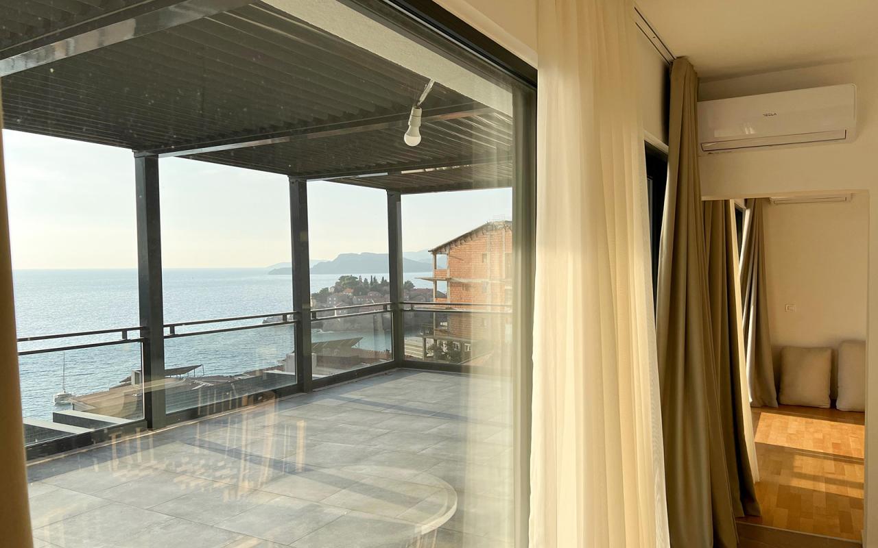 Apartment in Sveti Stefan, 141 m²