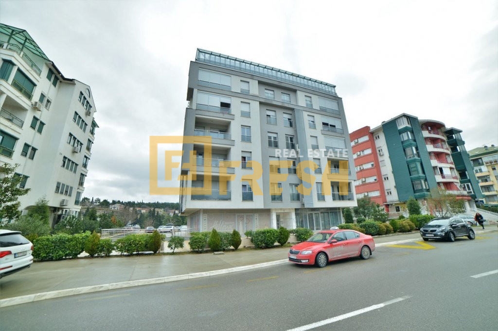 Office space, 160m2, Obala Morače, For rent