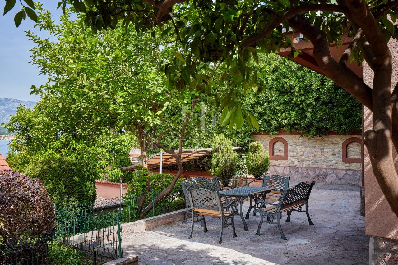 Spacious house near the sea