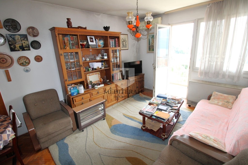 Prodajem Stan-Apartman, Topla