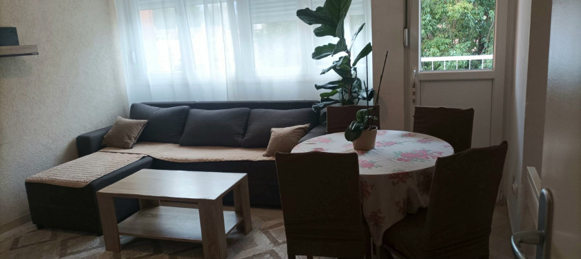 Iznajmljujem Stan-Apartman, Centar
