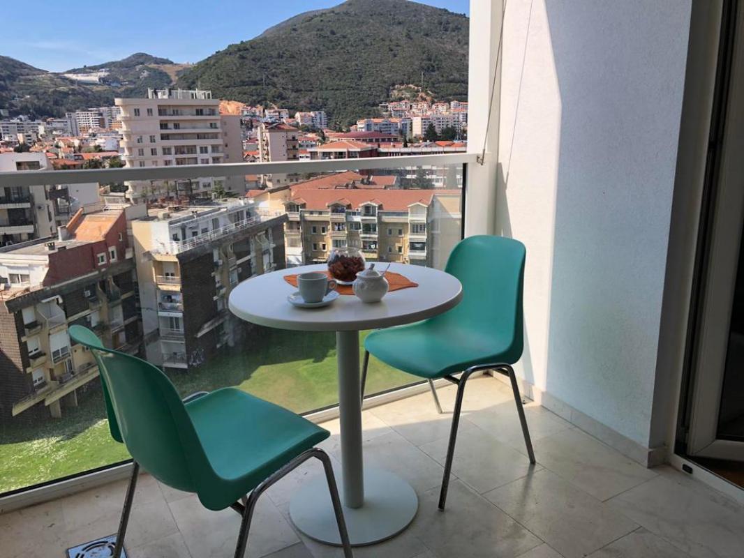 Apartment in Budva, 67 m²