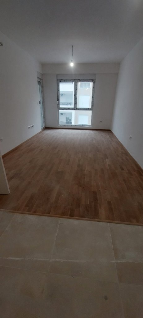 Prodajem Stan-Apartman, Zabjelo