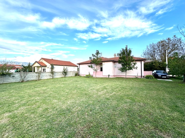 Prodajem Kuću, Danilovgrad