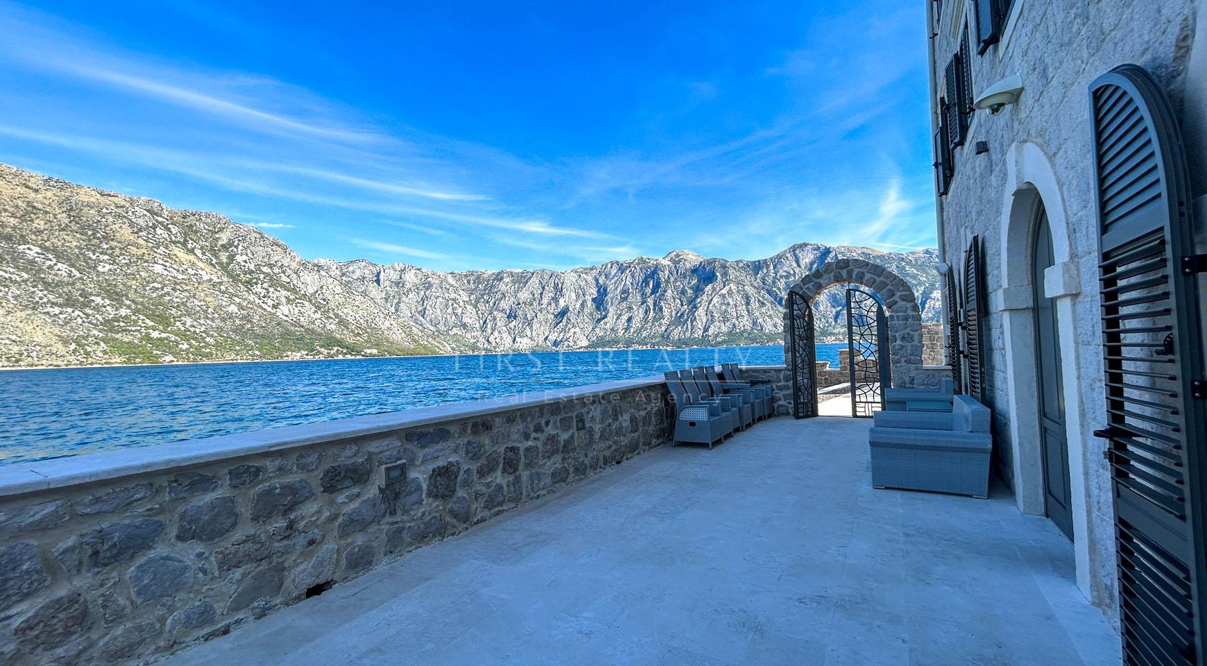 Complex of two unique villas on the first line