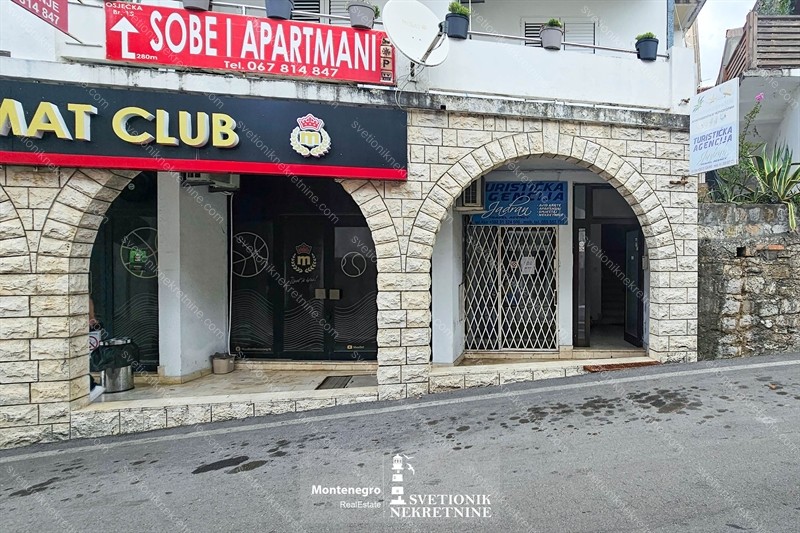 Prodajem Poslovni Prostor, Igalo