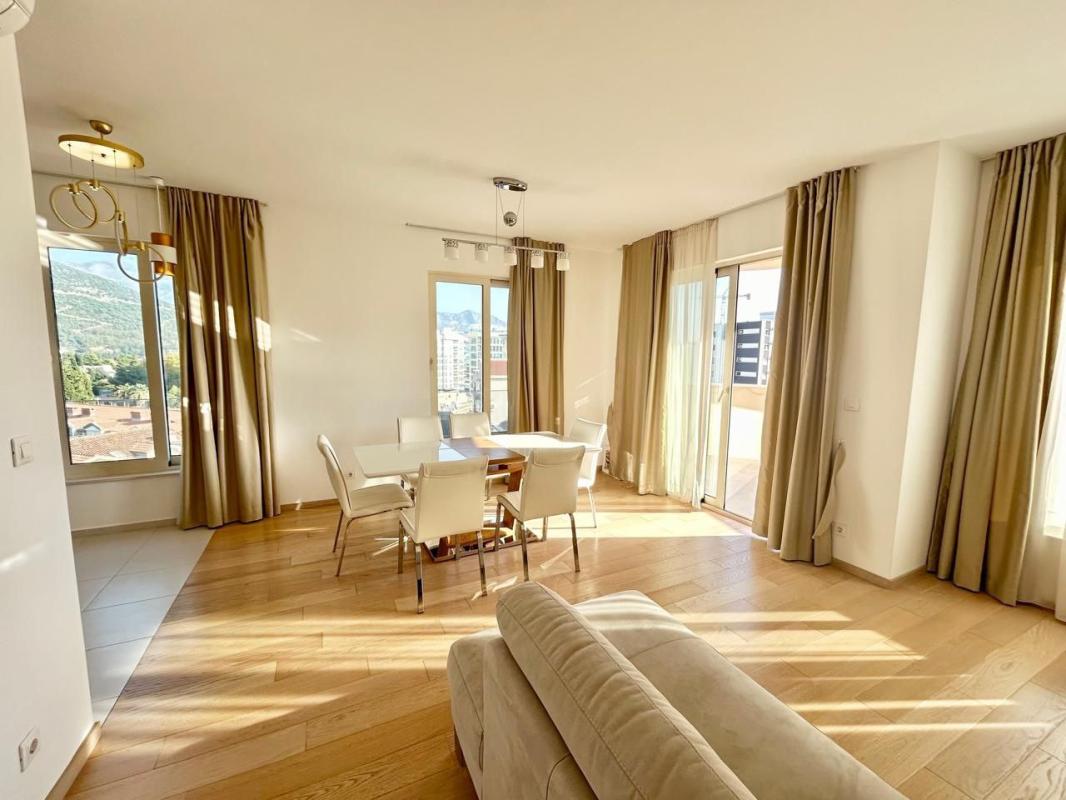 Apartment in Budva, 71 m²