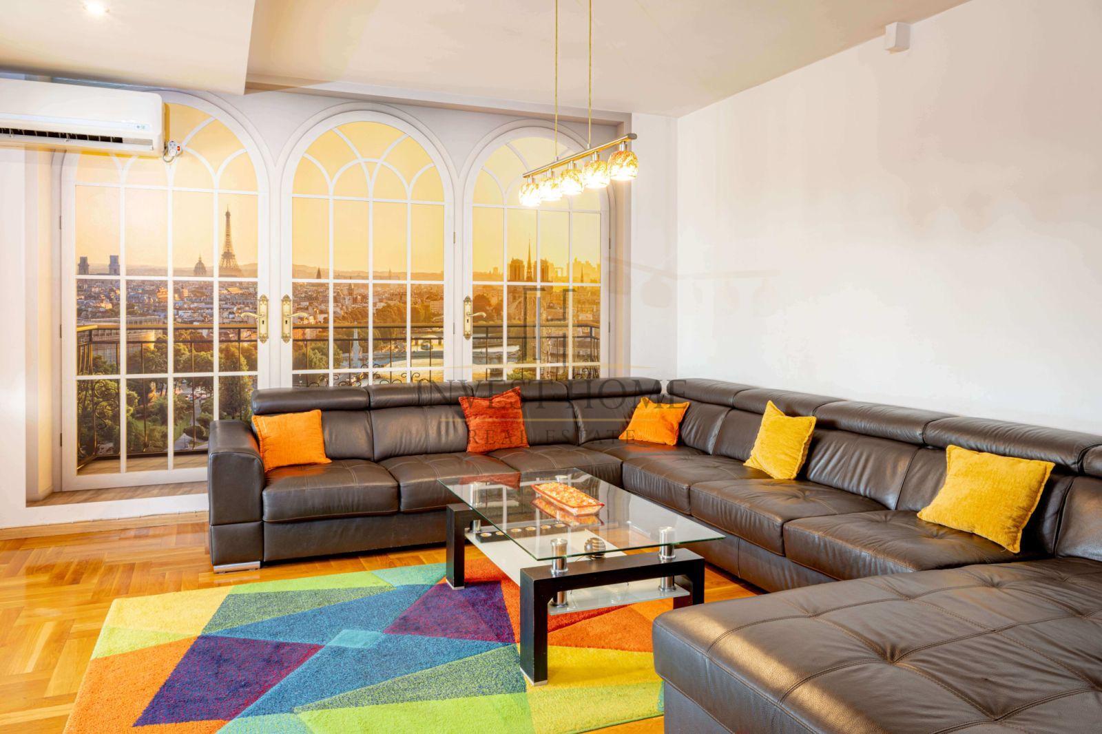 Trosoban stan, Blok 6, 134m2