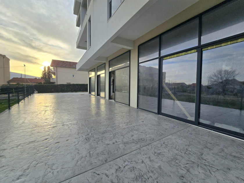 Commercial Property For Sale, Bijela