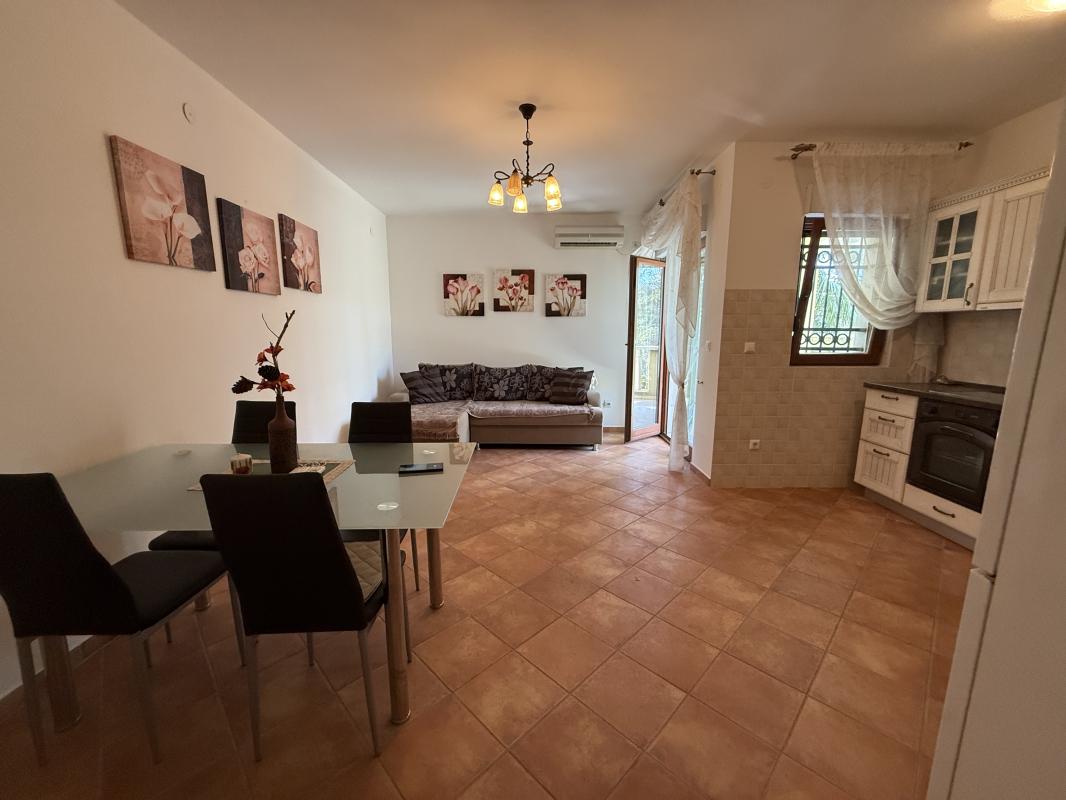 Apartment in Petrovac, 99 m²