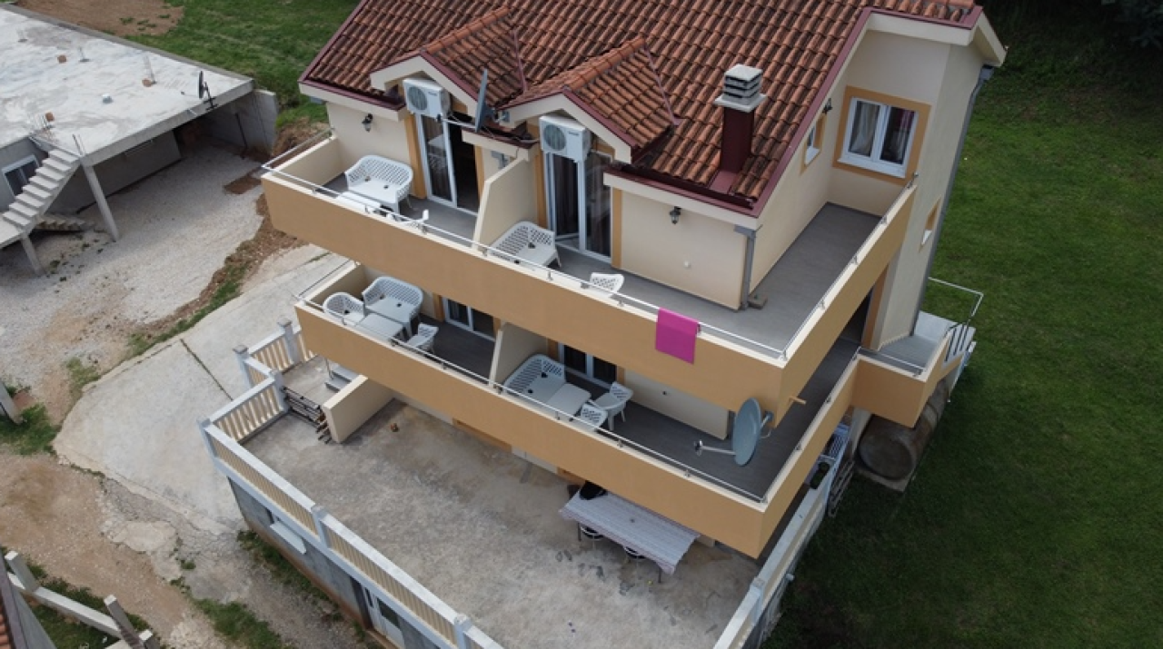 House in Baosici, 276 m²