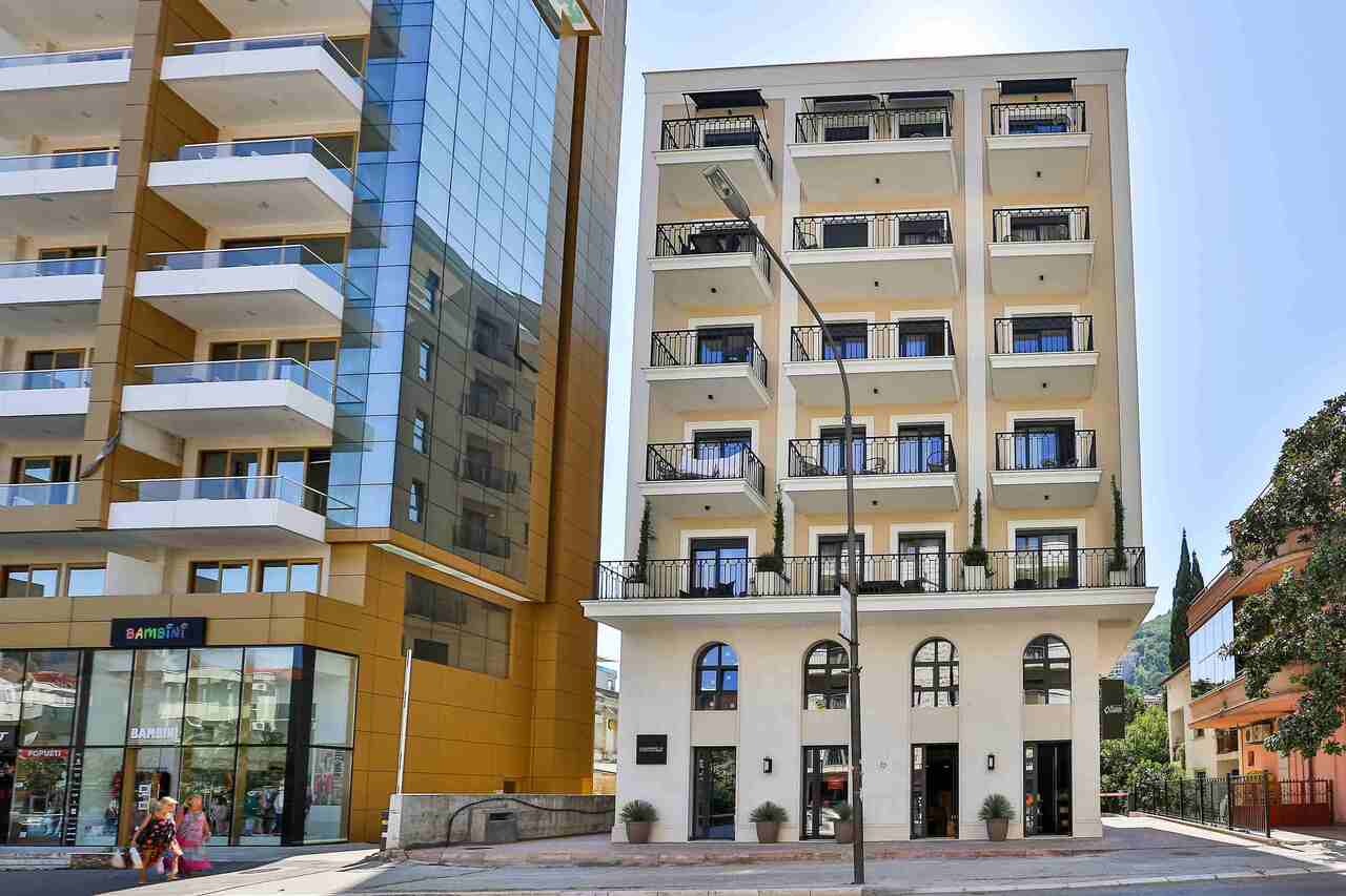 Apartment For Sale, Centar