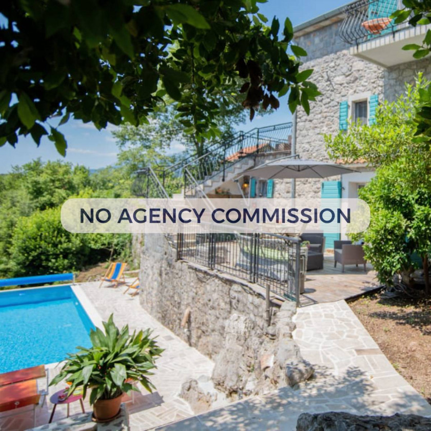 Renovirana kamena vila 150 m² sa bazenom – Radovići, Luštica